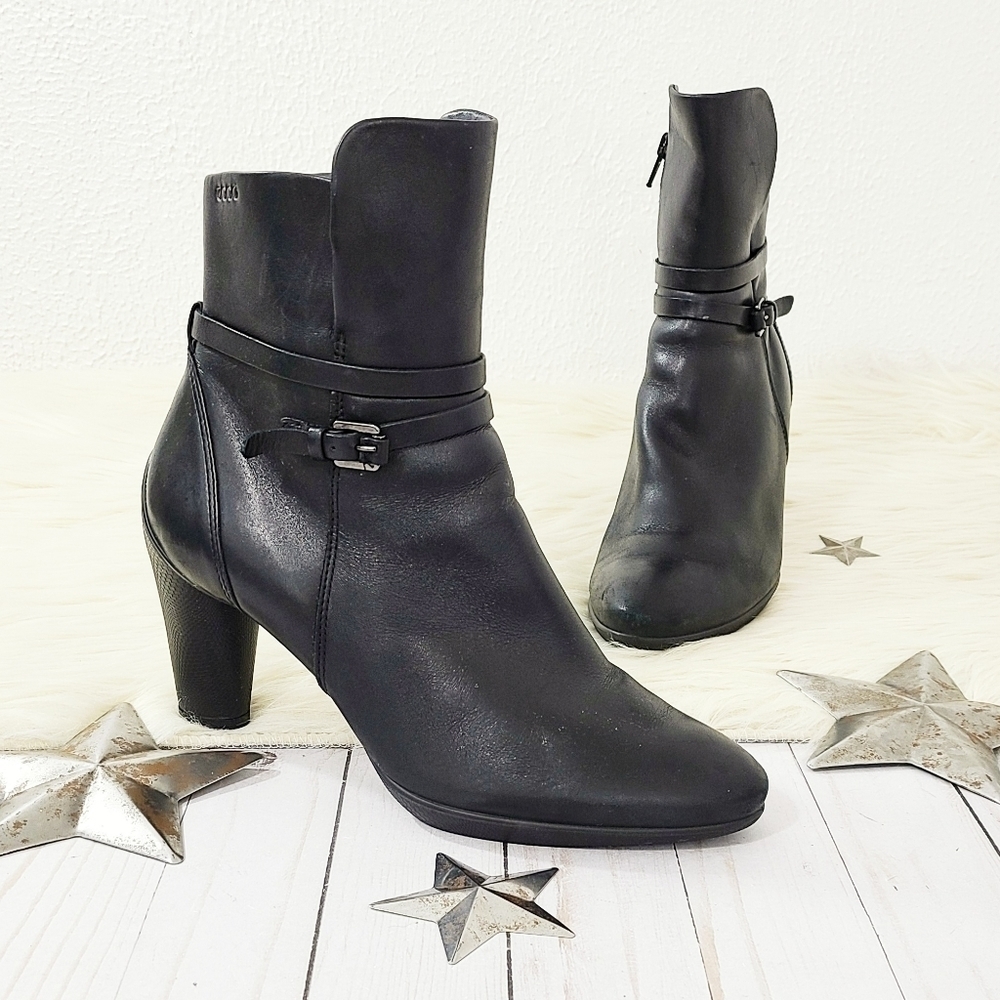 Ecco Sculptured 75 ankle boot black leather buckle size 40
